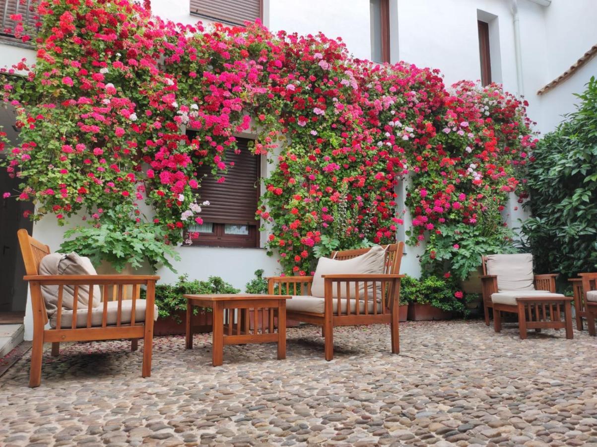 Alhajas De Aparthotel 3*